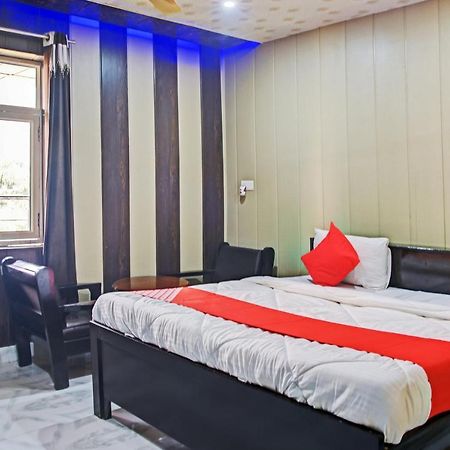 Hotel OYO 62241 Swastik Garden Dhāmpur Exterior foto