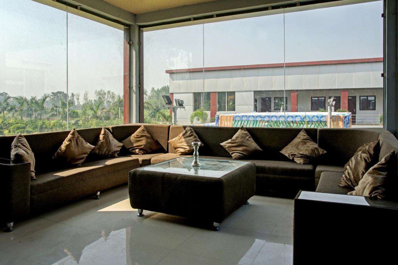 Hotel OYO 62241 Swastik Garden Dhāmpur Exterior foto