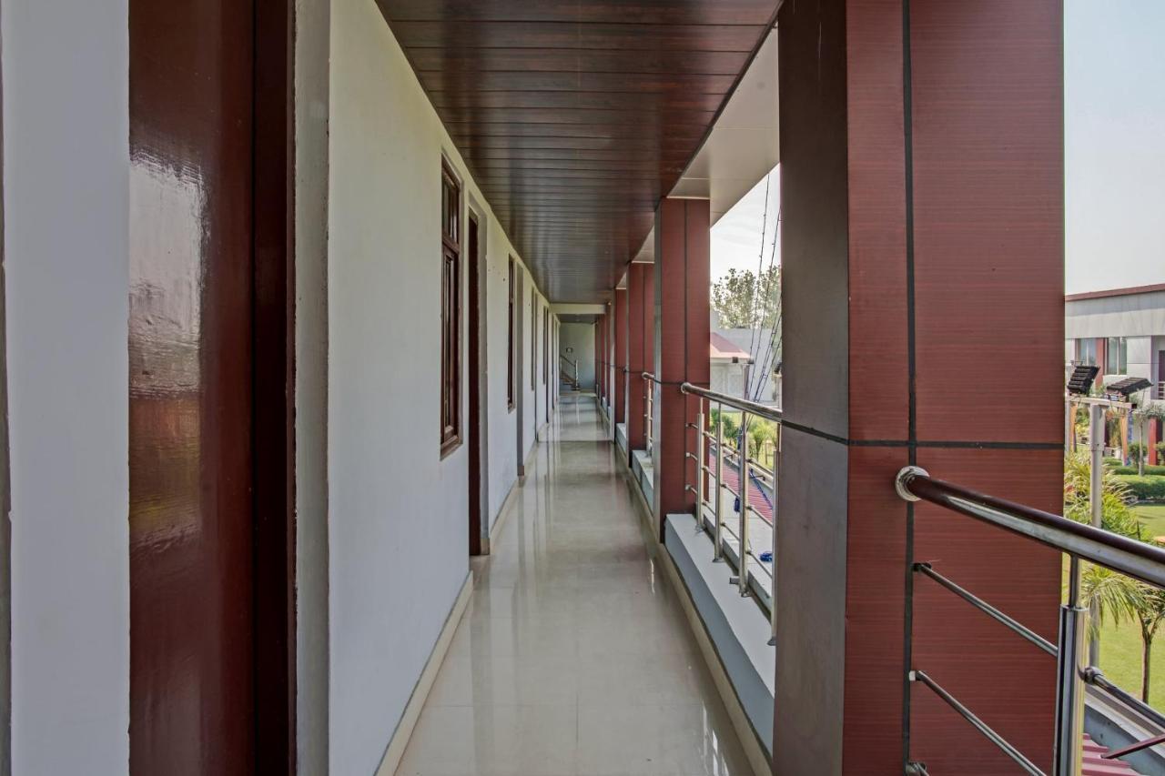 Hotel OYO 62241 Swastik Garden Dhāmpur Exterior foto