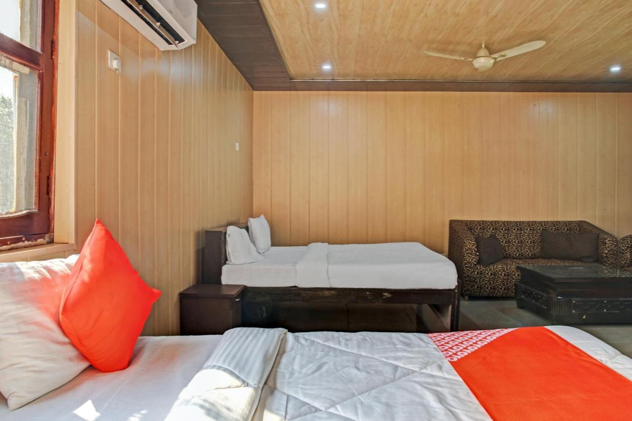 Hotel OYO 62241 Swastik Garden Dhāmpur Exterior foto